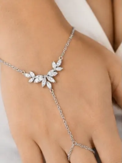 Celeste Hand Chain Worn