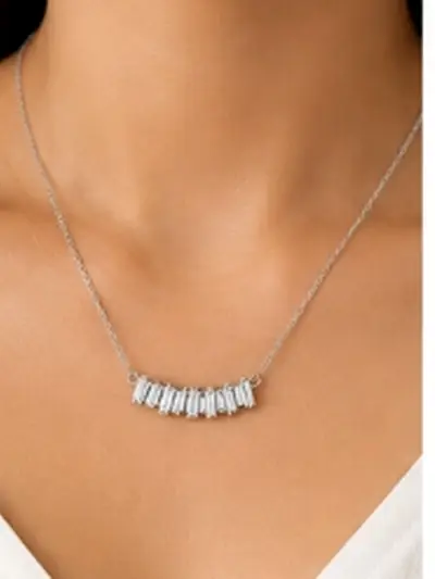 Baguette Smile Worn